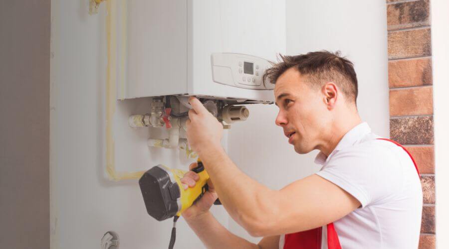 Local expert plumbing services in De Land, IL